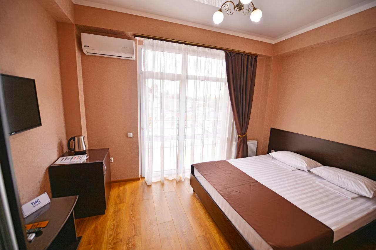 Tis Hotel Лазаревское Экстерьер фото